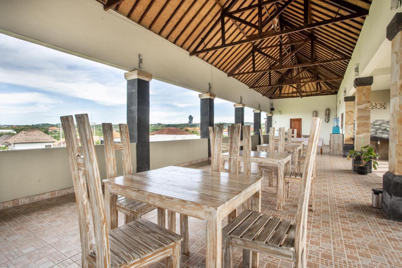 Lavanda Guesthouse/Homestay Jimbaran Extérieur photo